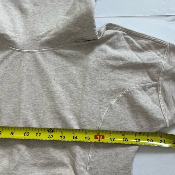 Lululemon Run Rest Day Pullover Size 6 Beige Cowl Neck - Picture 7 of 8